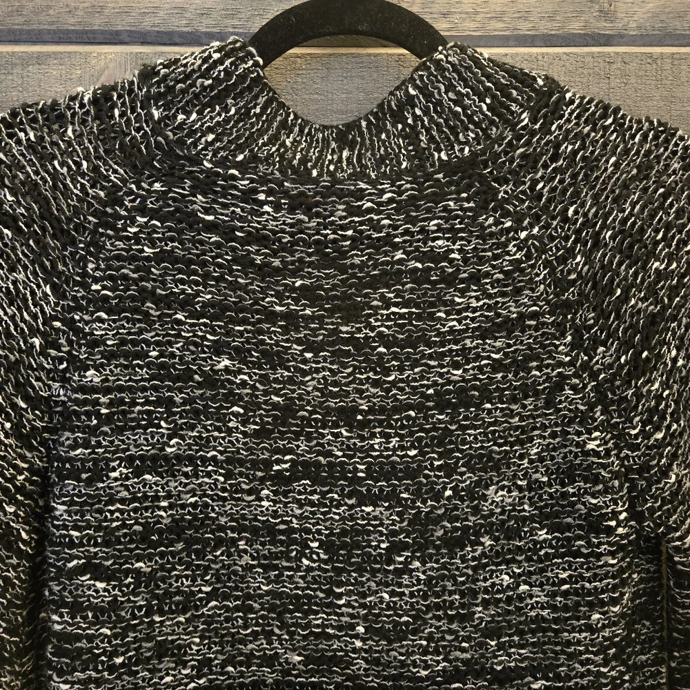 BCBG Maxazria Medium Tweed Knit Sweater Cardigan - Black, One Button - Picture 9 of 9